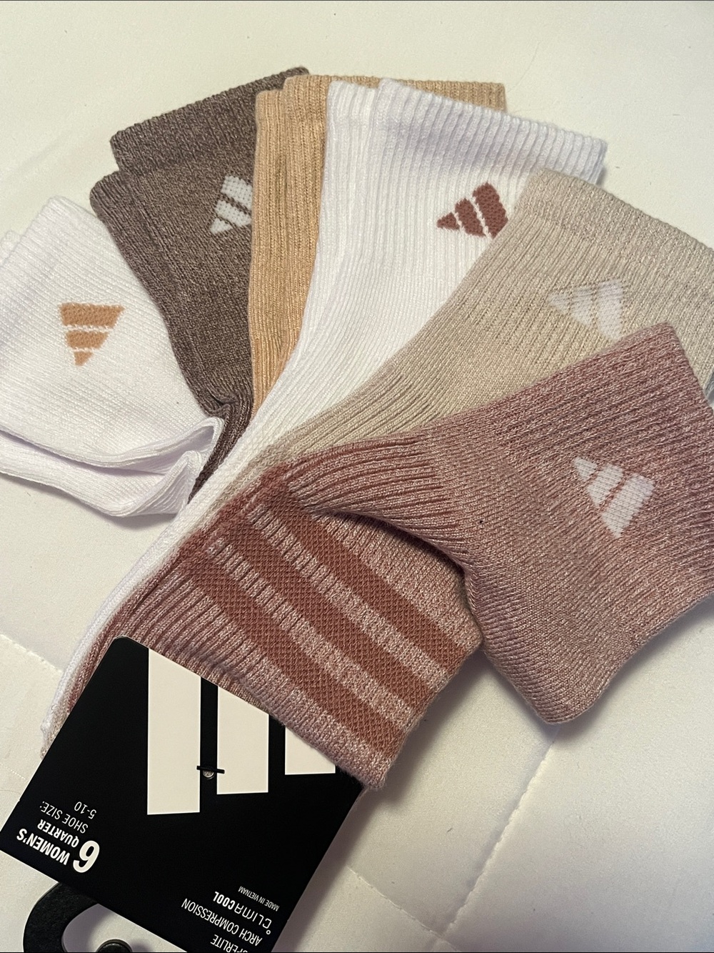 Adidas Women's 6-Pack Cushion Crew Socks - Neutral Mix NWT Retail 20$